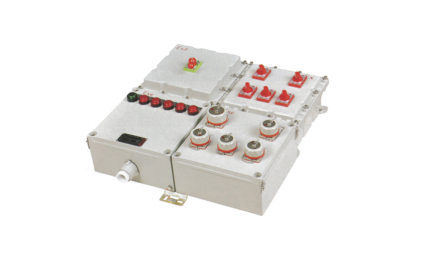 防爆檢修電源插座箱